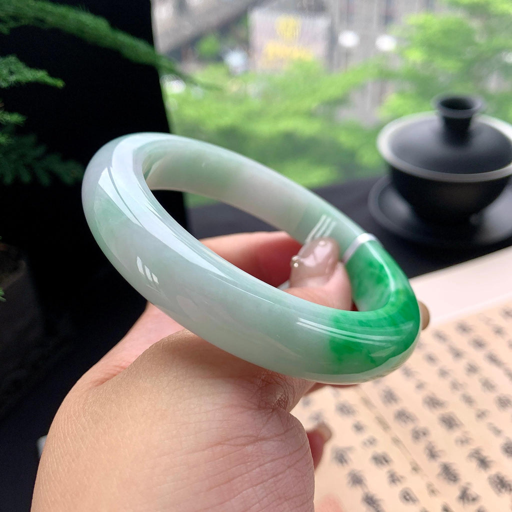 细糯种白底青正圈平安镯 57.6圈口 天然缅甸A货翡翠（yc473092）