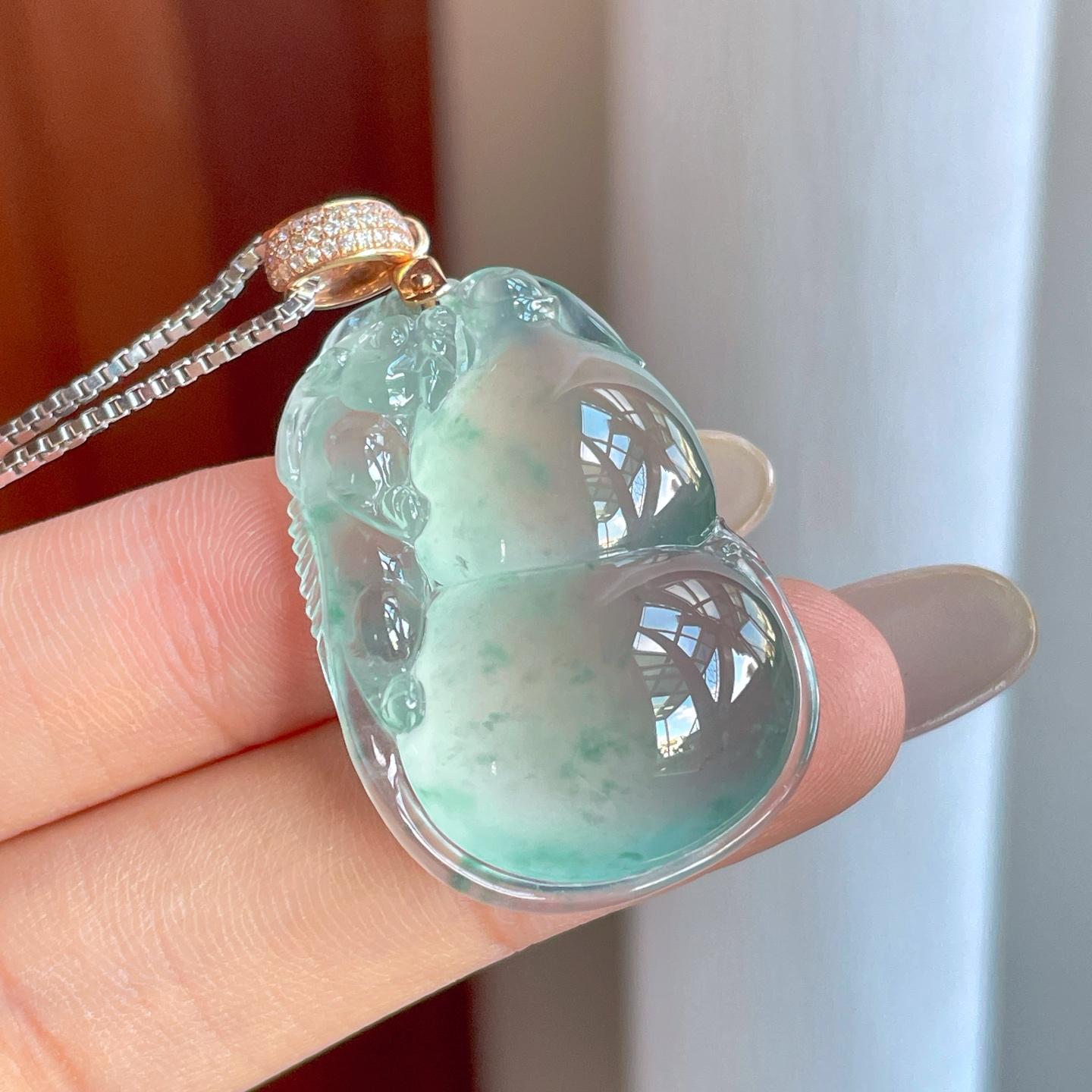 18k金钻镶冰种晴水飘花翡翠葫芦（yc270312）