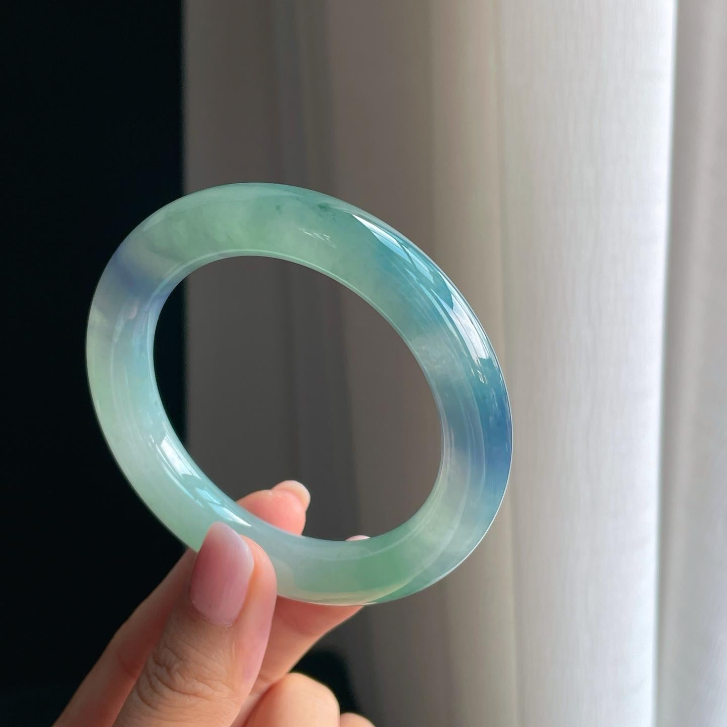 冰种特色紫罗兰翡翠圆条手镯（56.5mm）（yc391384）