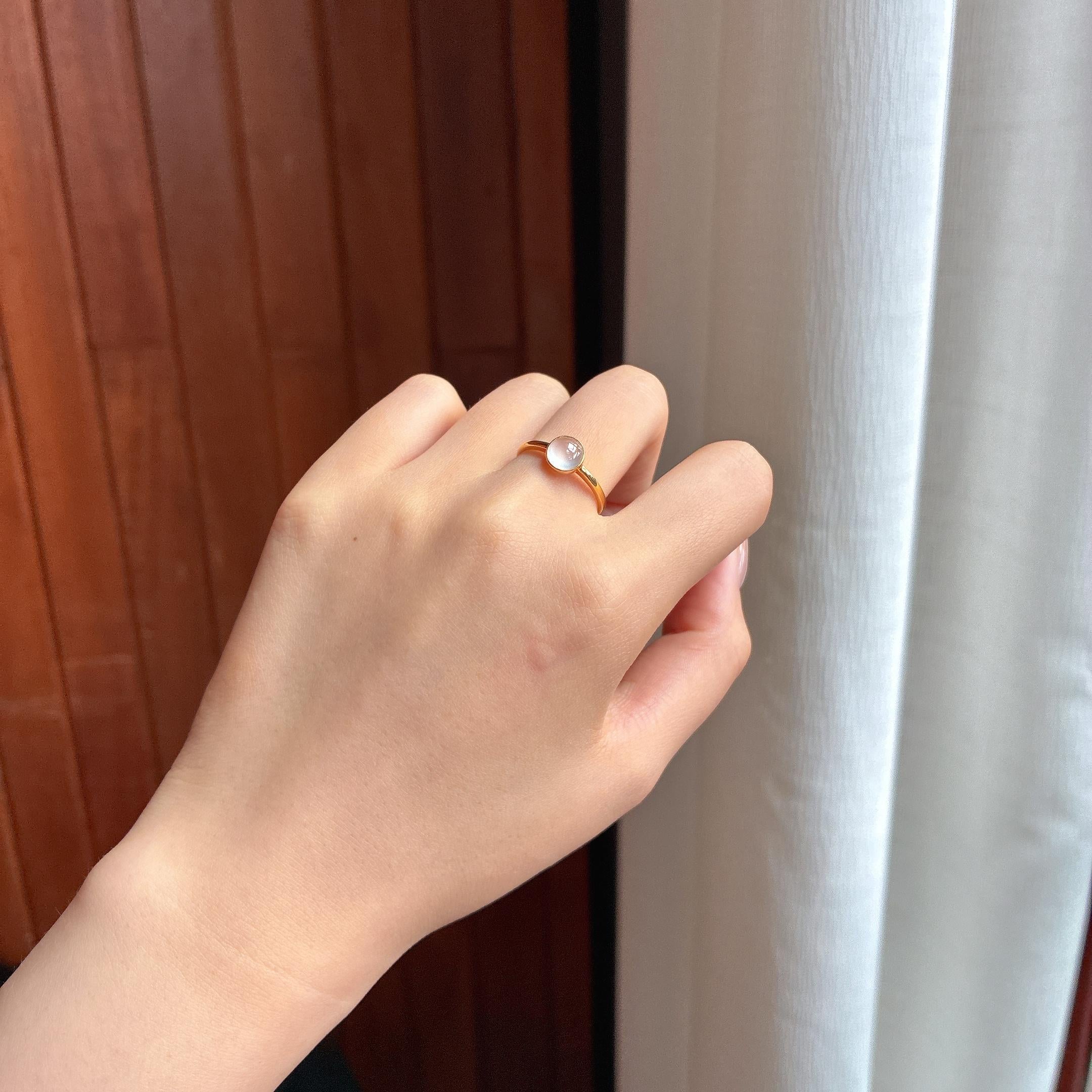 Nhẫn Ngọc Phỉ Thúy Myanmar A Tự Nhiên Đính Vàng 18k Băng Chủng Không Màu (yc450192)