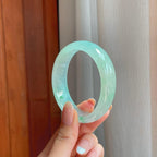 冰种晴底飘花宽版翡翠贵妃镯（56.2mm)（yc374850）