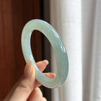 细糯种晴底飘黄圆条手镯 54圈 天然缅甸A货翡翠（yc457984）