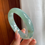 糯冰种湖水绿带黄翡翡翠平安镯（56.3mm）（yc216824）