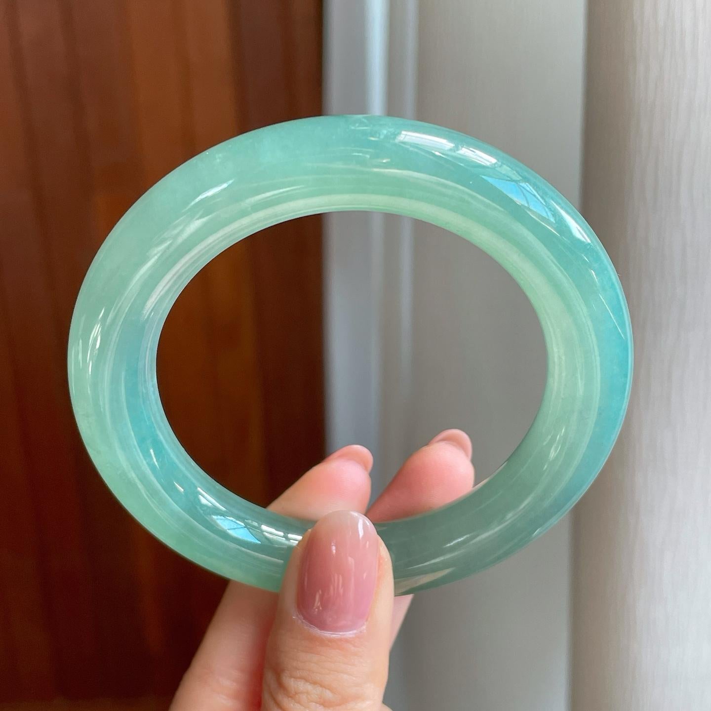 冰种晴底翡翠圆条手镯（55.6mm)（yc323867）