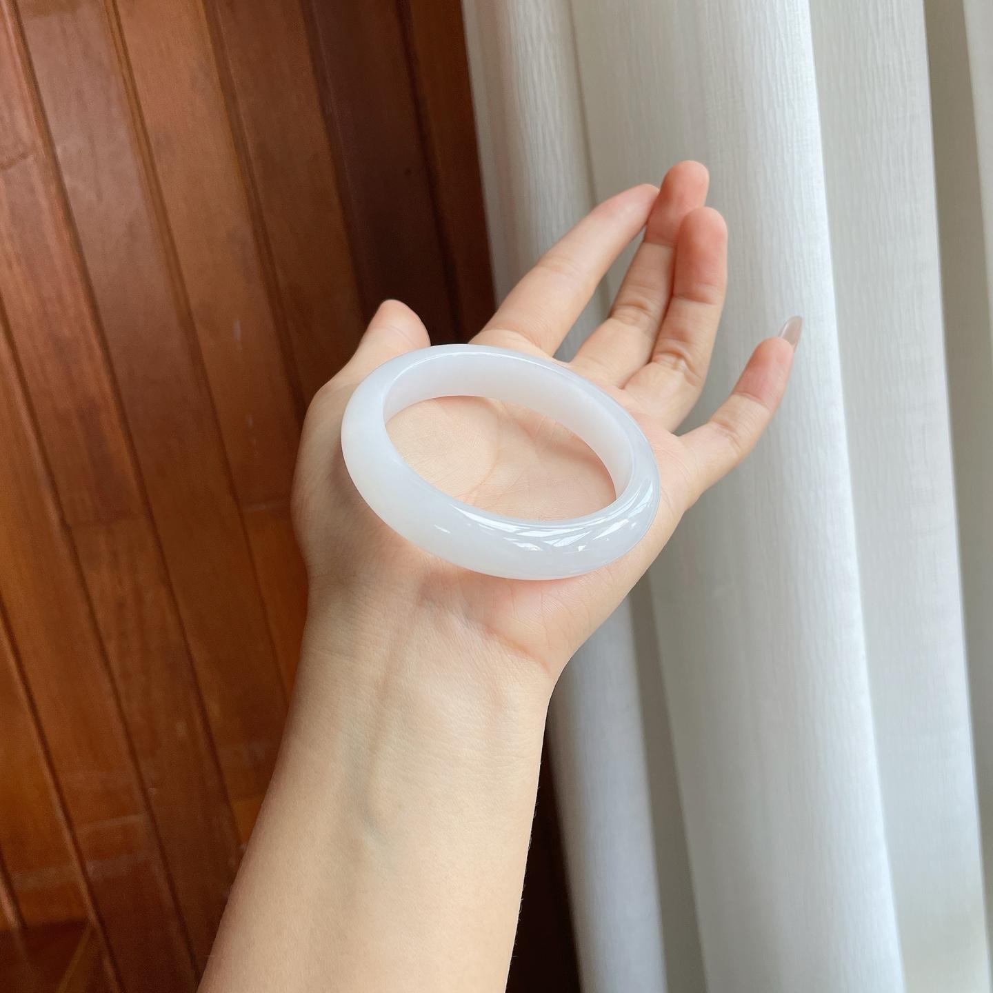 细糯冰白月光翡翠平安镯（54.5mm）（yc318677）