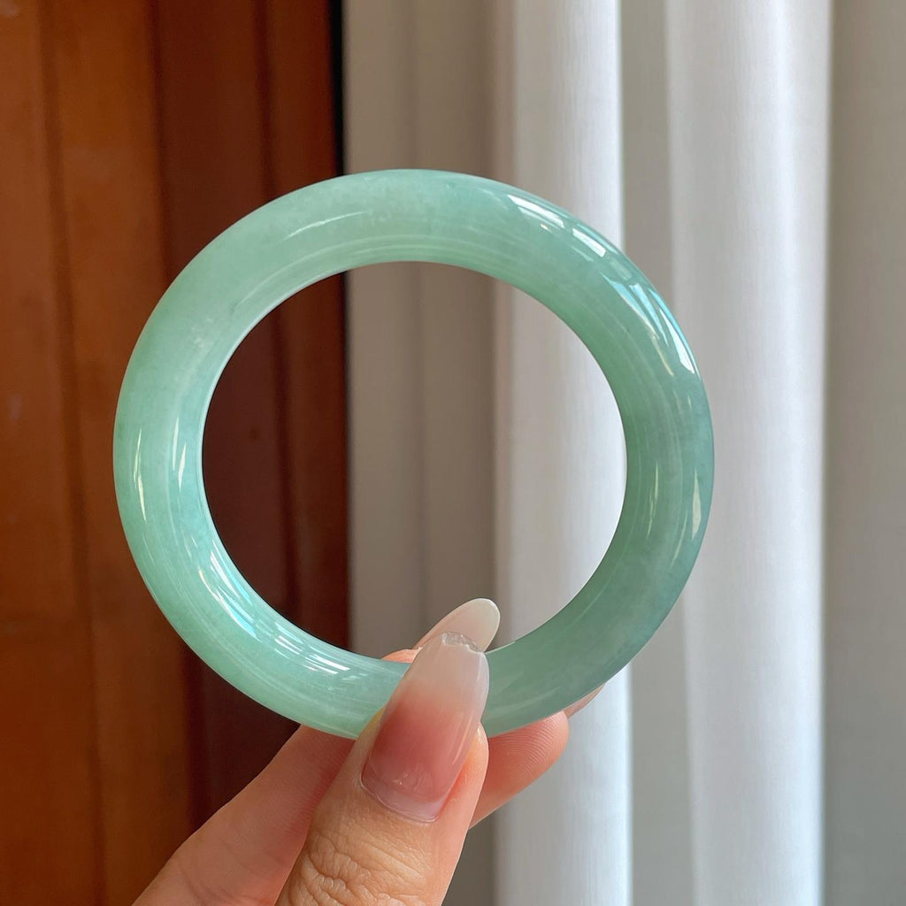 糯冰蓝晴底翡翠圆条手镯（55.5mm（yc274569）