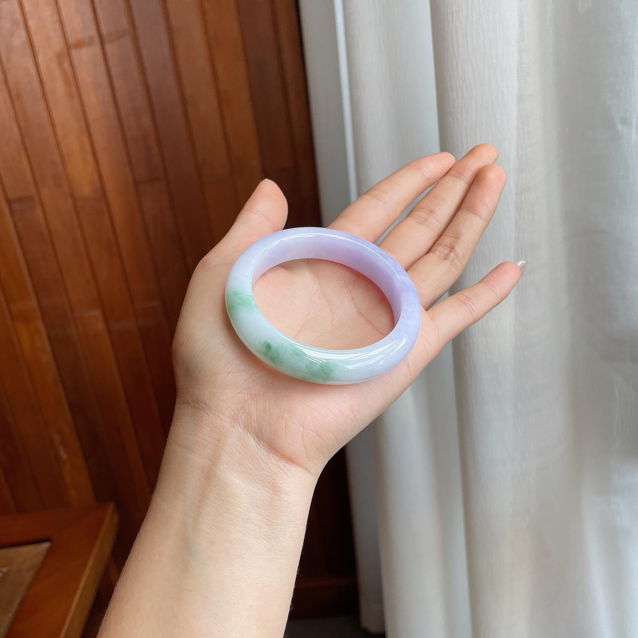 糯冰春带彩翡翠平安镯（54mm)（yc316585）