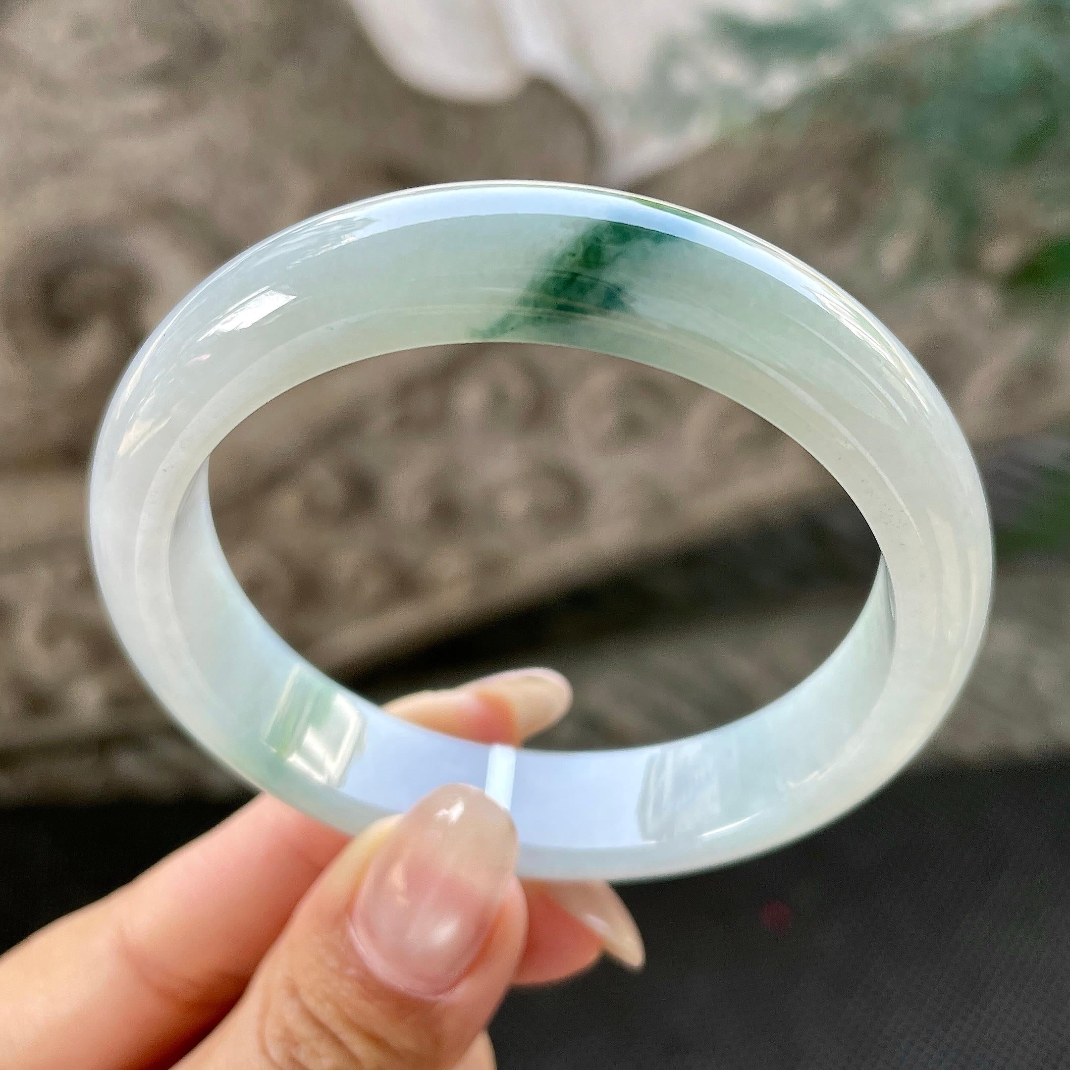 细糯种飘绿花正圈平安镯57圈    天然缅甸A货翡翠（yc348223）