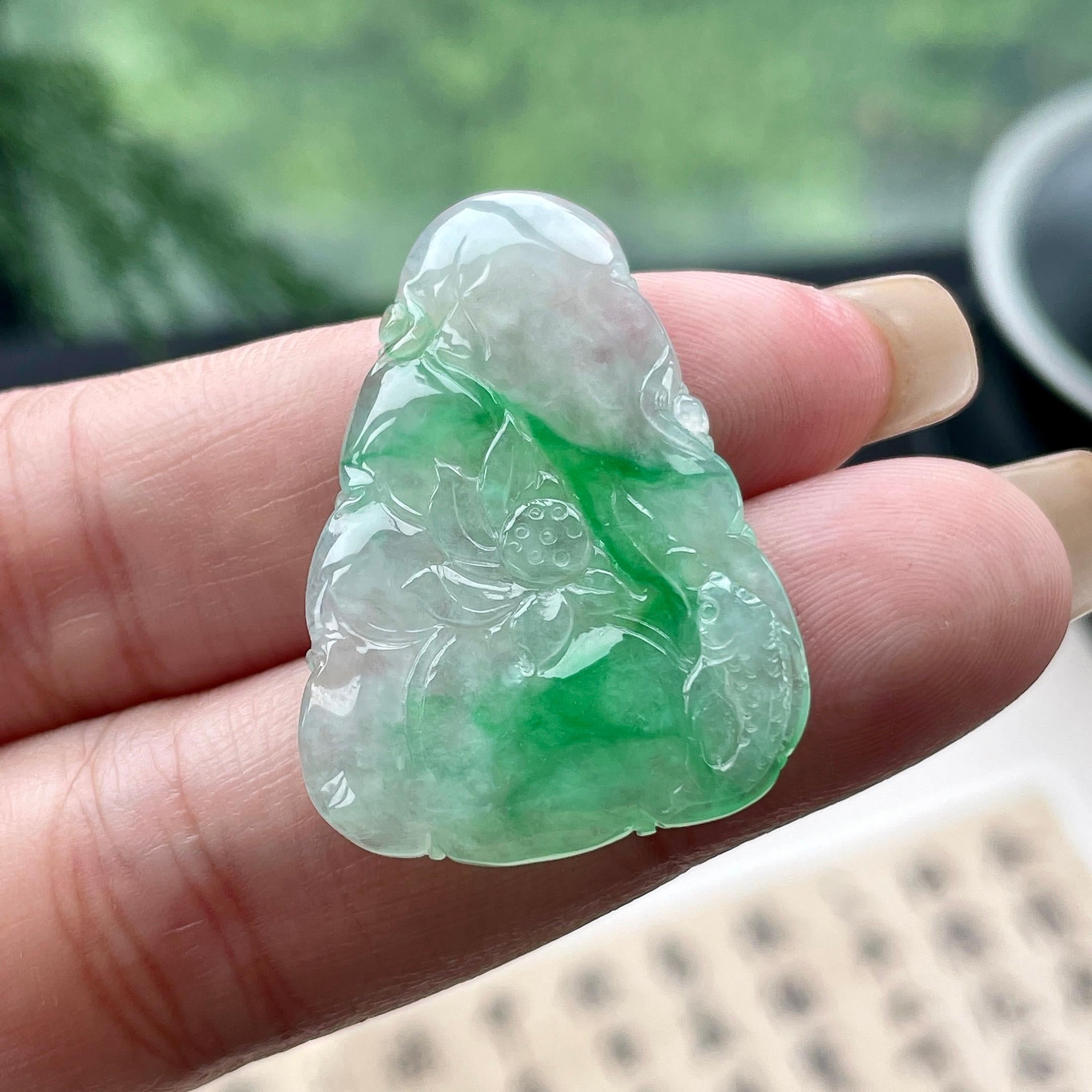 糯冰种飘绿花莲花牌挂件 天然缅甸A货翡翠（yc477755）