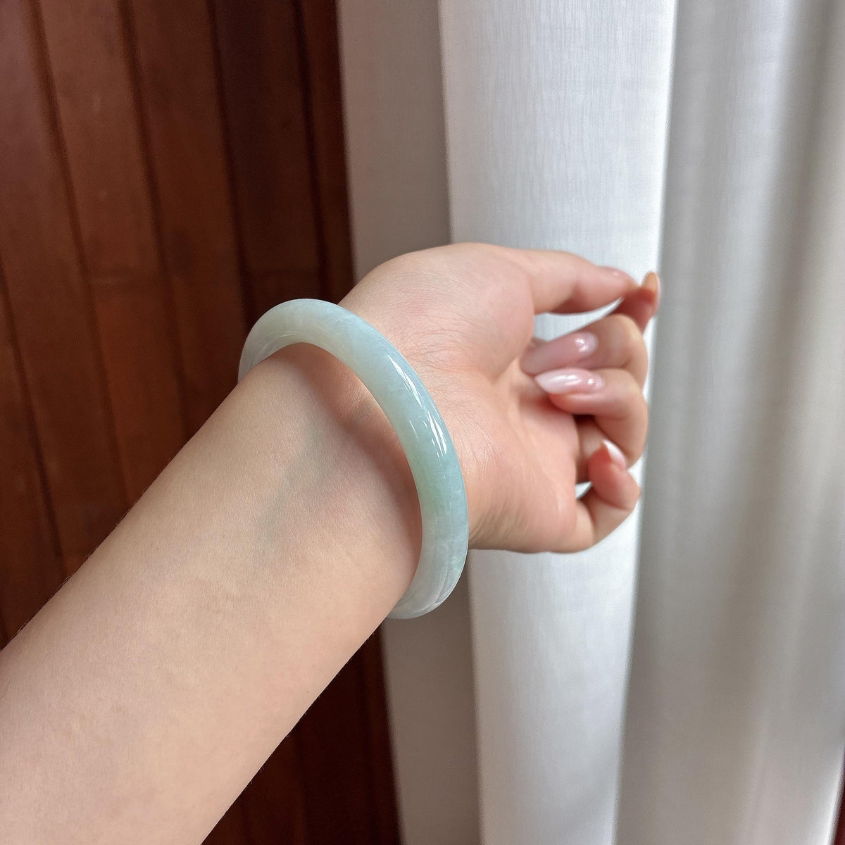 小圈口 细糯冰淡春彩圆条手镯 51圈（yc772813）