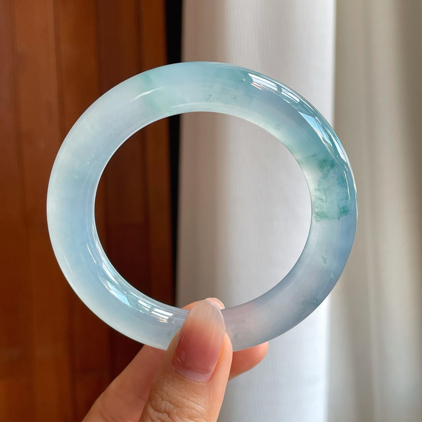冰玻种飘花翡翠圆条手镯（58.5mm）（yc310949）