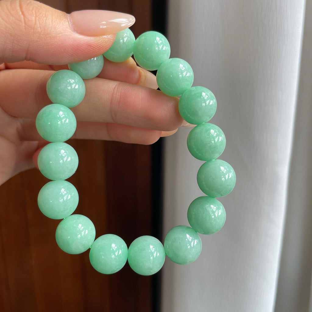 糯冰果绿底翡翠珠串手串（yc246171）