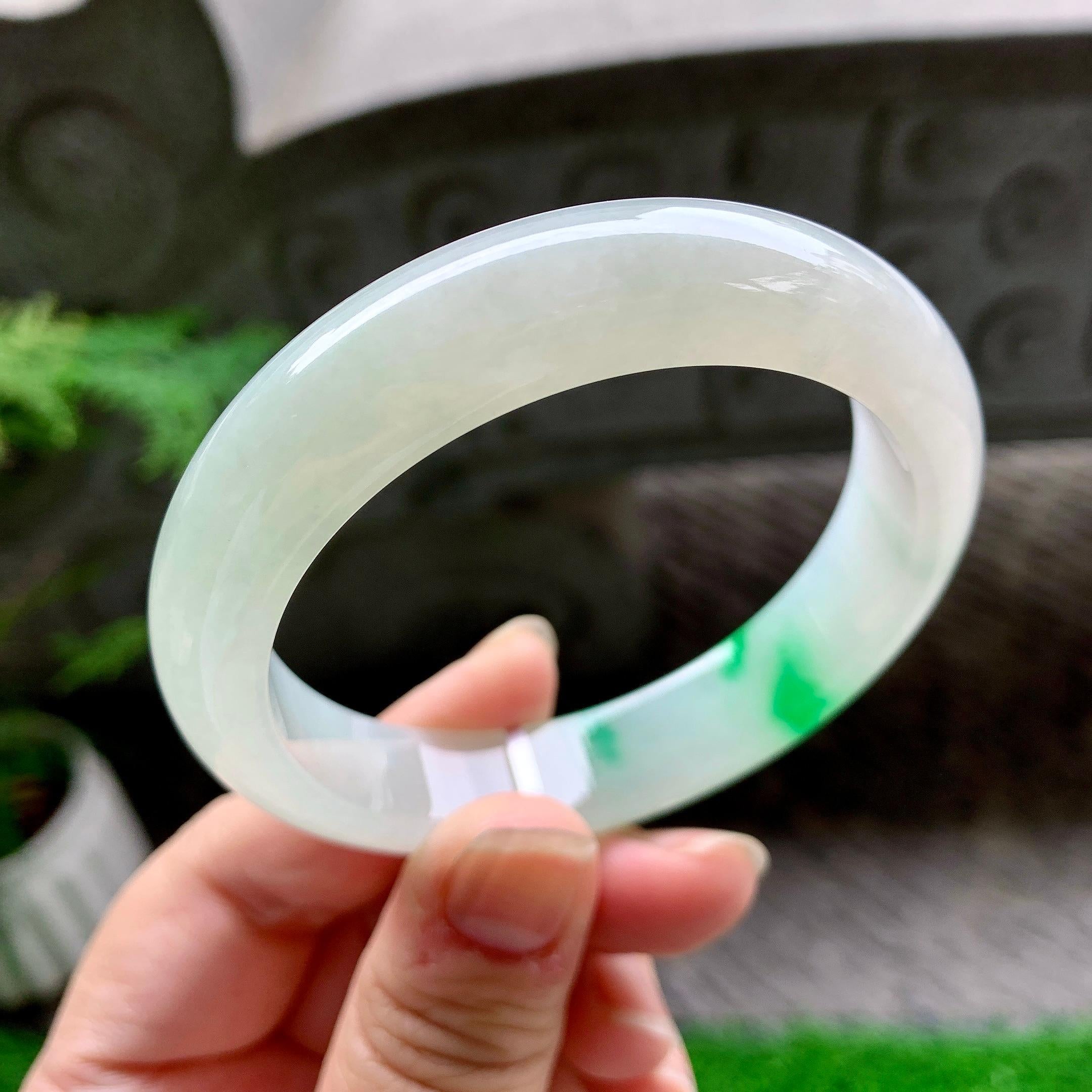 细糯种飘阳绿平安镯（56.5mm）（yc254093）