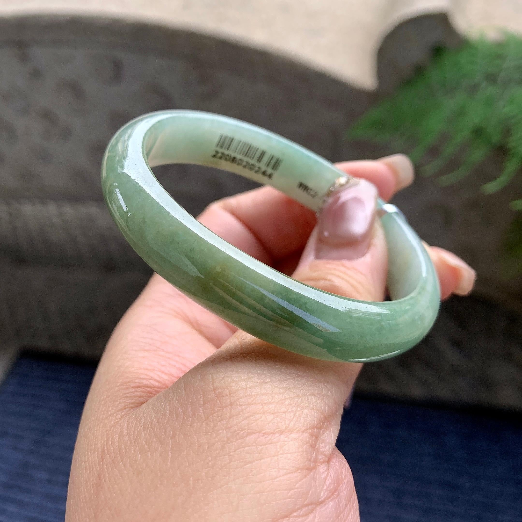 糯种晴底贵妃手镯（54.7mm）（yc297960）