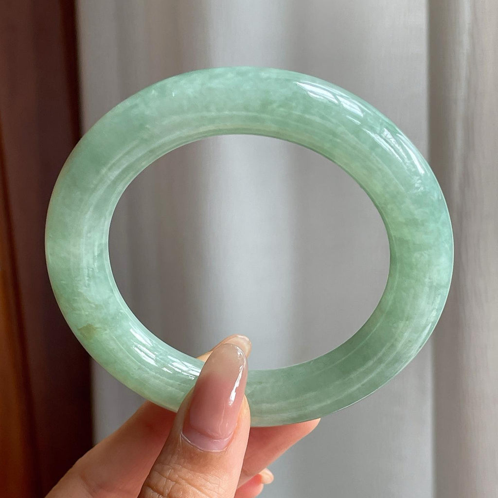 糯冰种晴底翡翠胖圆条手镯（54mm）（yc194786）