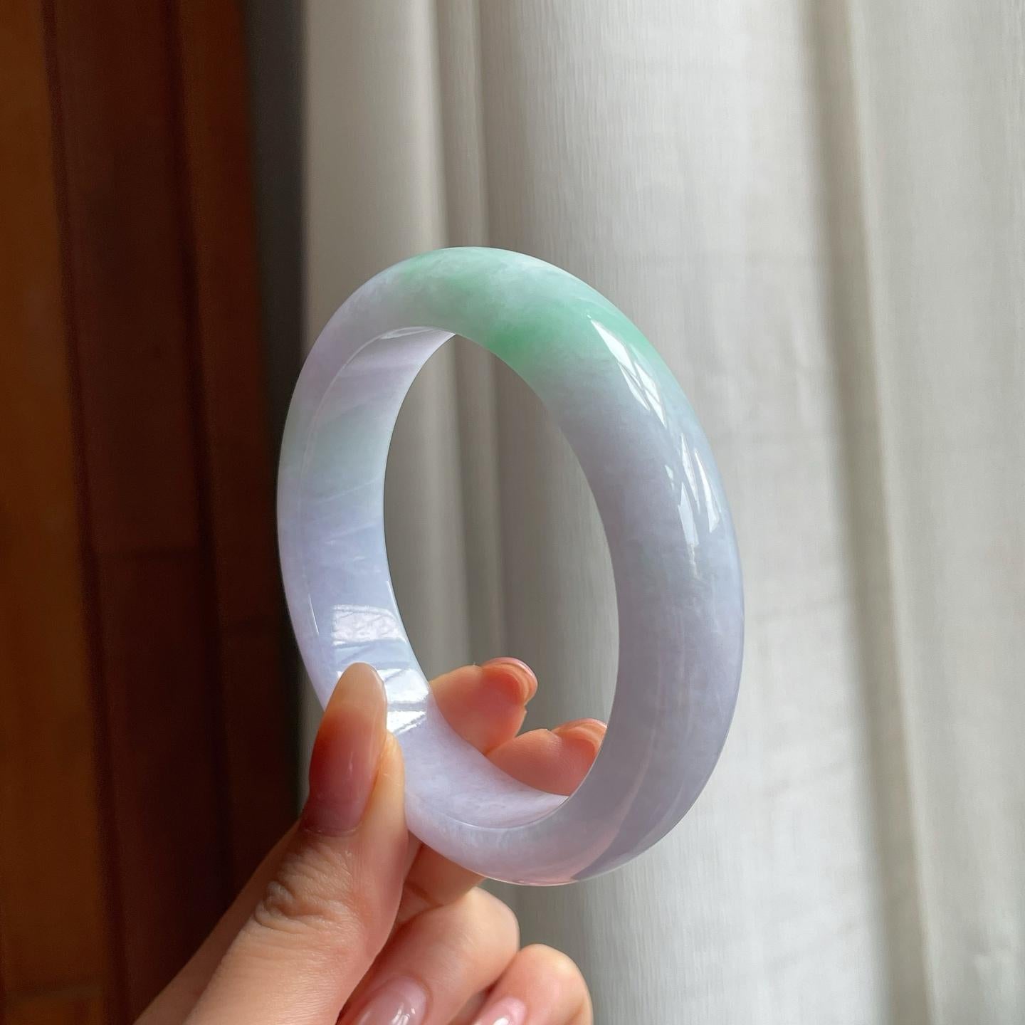糯冰宽版春彩翡翠平安镯（61mm)（yc360237）