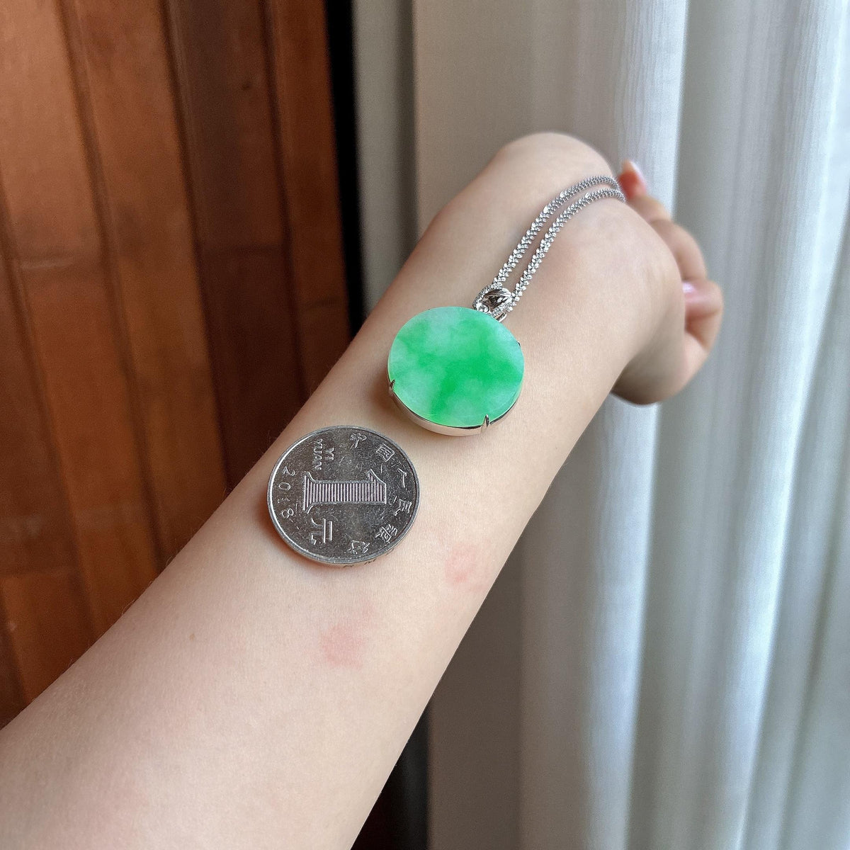 18k金镶糯冰带色无事牌挂件（yc736612）