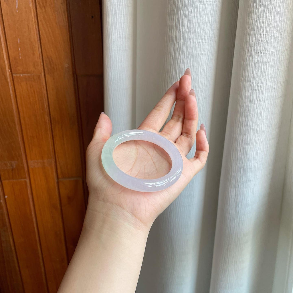 冰种淡椿彩翡翠圆条手镯（52mm）（yc287980）