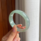 糯冰带色宽版翡翠贵妃镯（58mm)（yc424973）