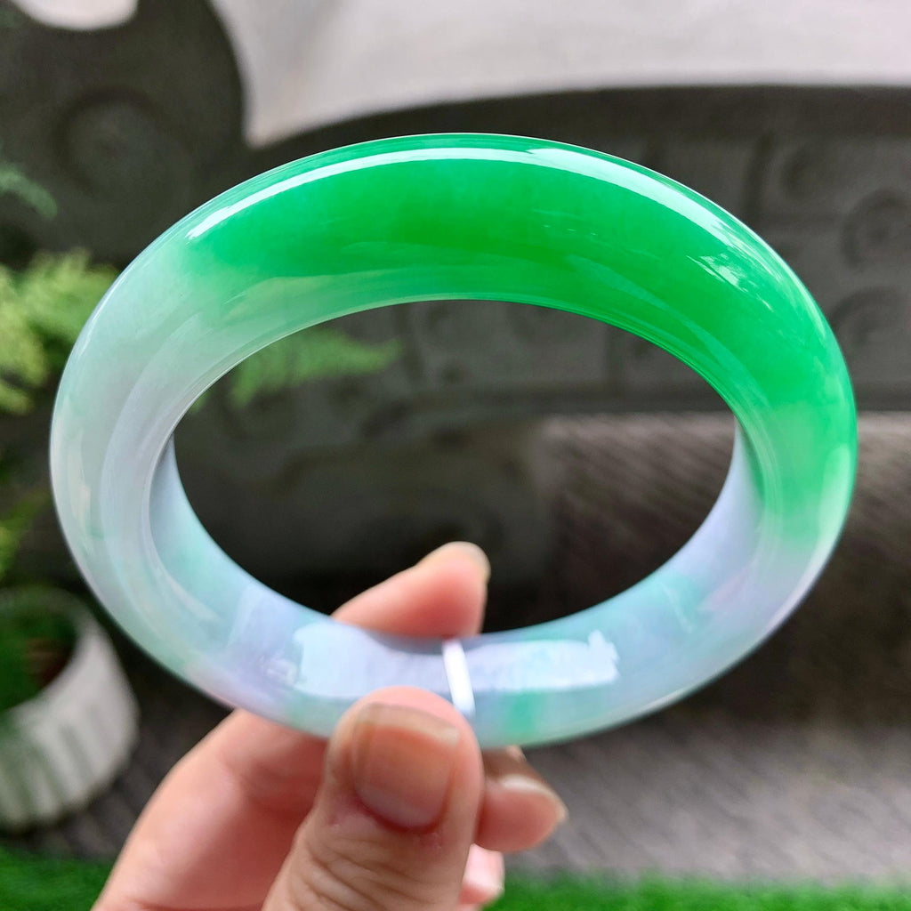 细糯种淡紫底飘阳绿宽版轮胎手镯（60.4mm）（yc254110）