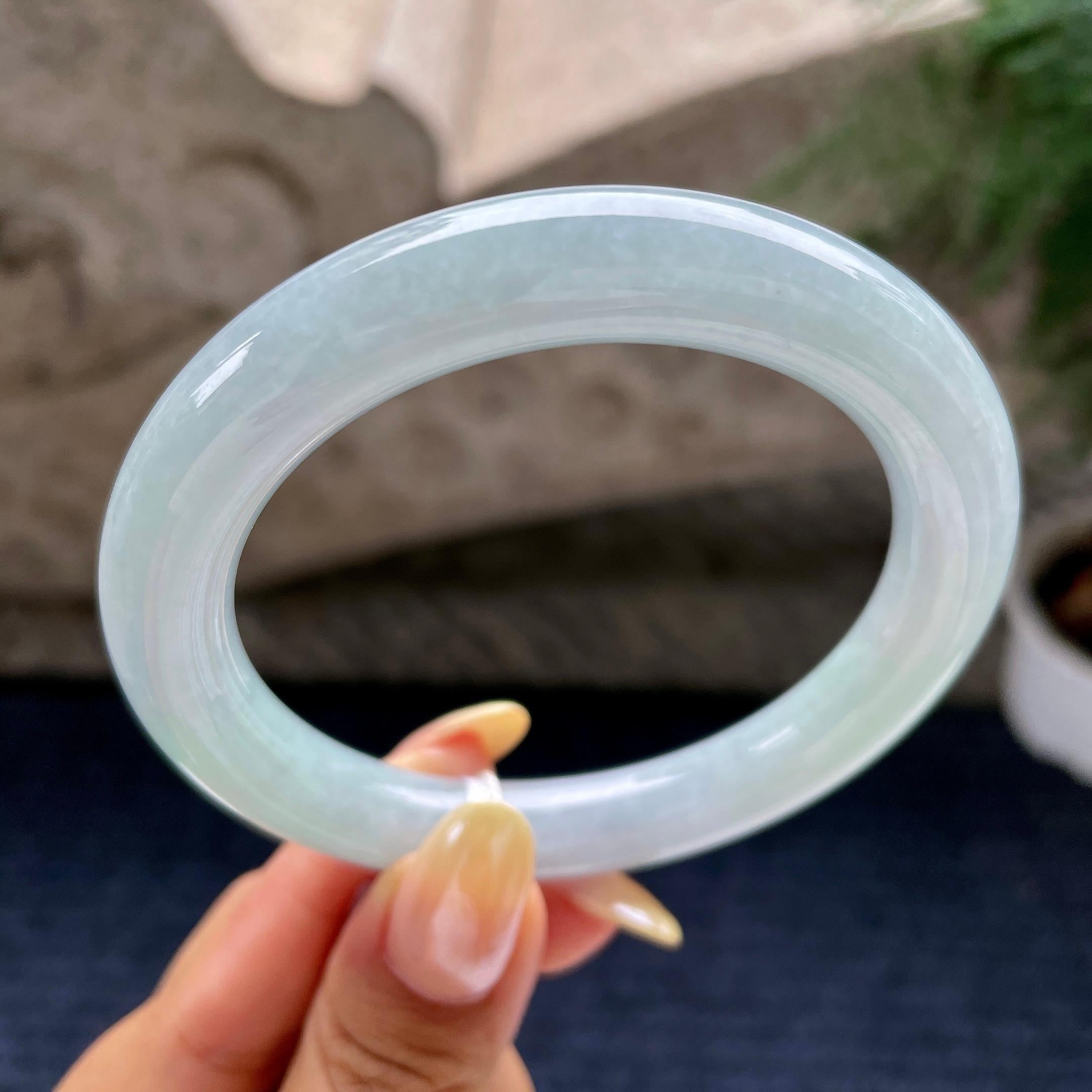 大圈口 细糯种蓝底圆条手镯58.5圈 天然缅甸A货翡翠（yc460653）