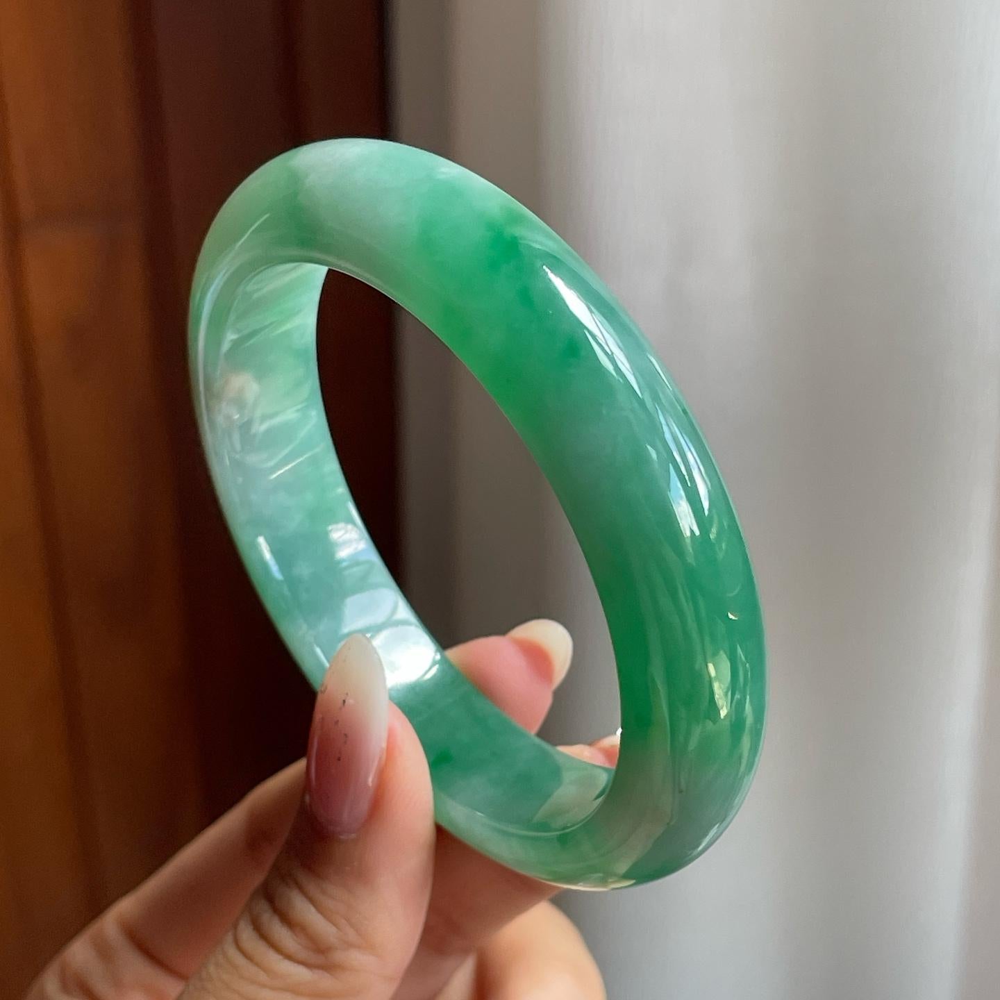 糯冰种满绿翡翠平安镯（56mm）