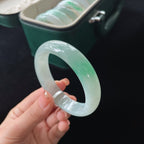 糯冰白底青正圈翡翠手镯（55.5mm）（yc019899）