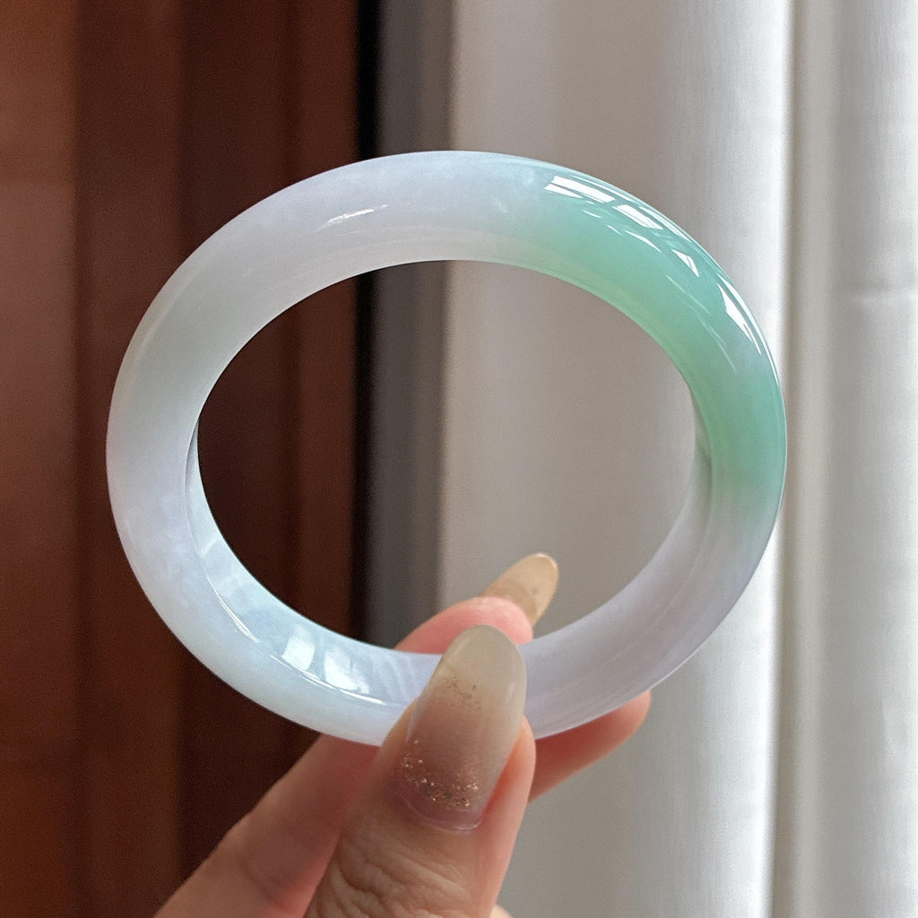 糯冰春底飘绿花正圈平安镯 56圈 天然缅甸A货翡翠（yc502368）