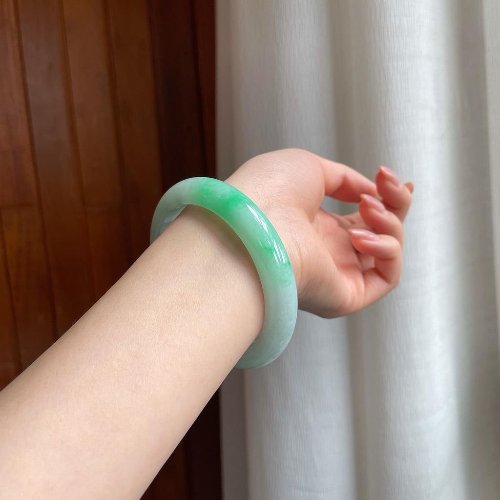 糯冰带色翡翠平安镯（58.3mm)（yc347293）