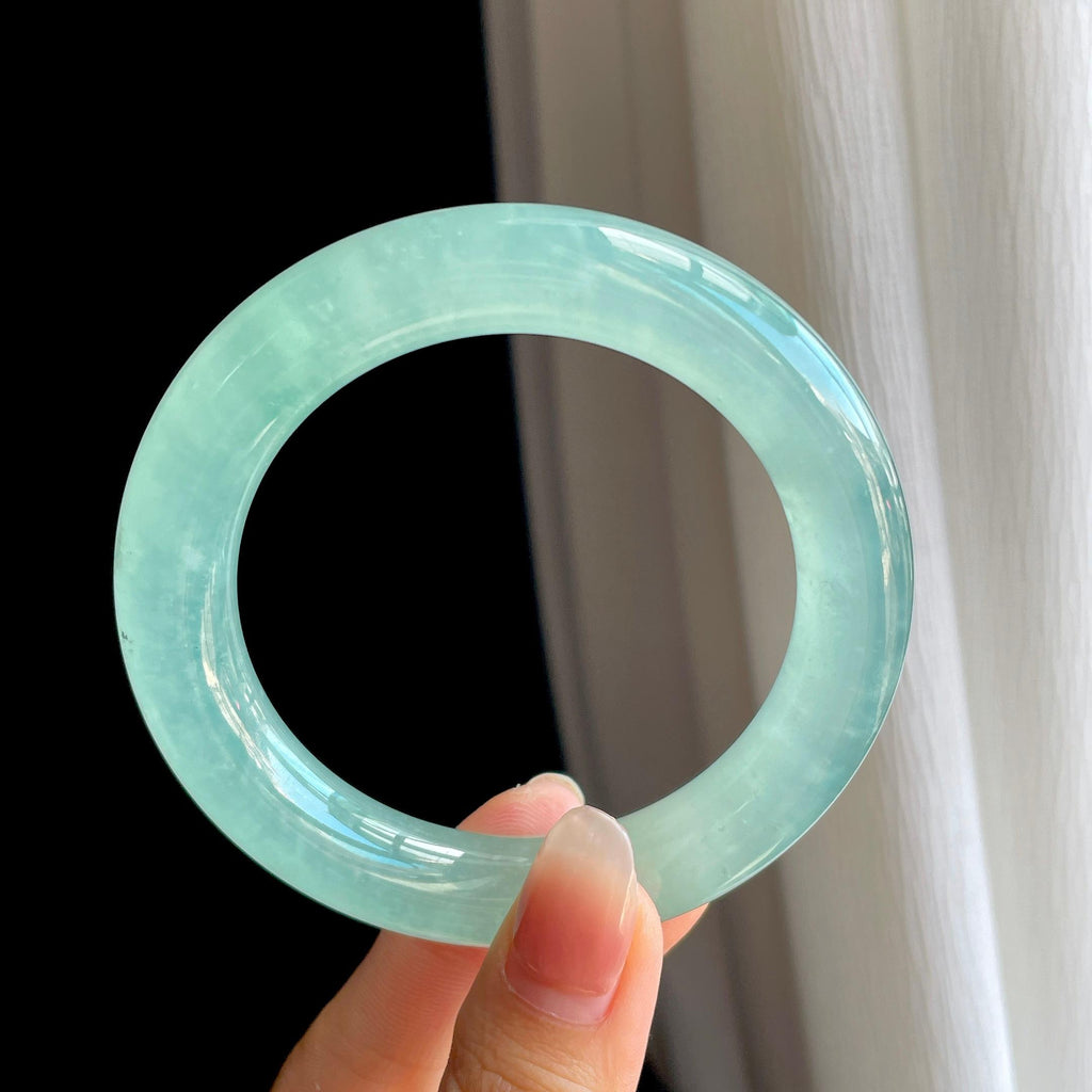 冰种晴底翡翠圆条手镯（57.4mm)（yc324023）
