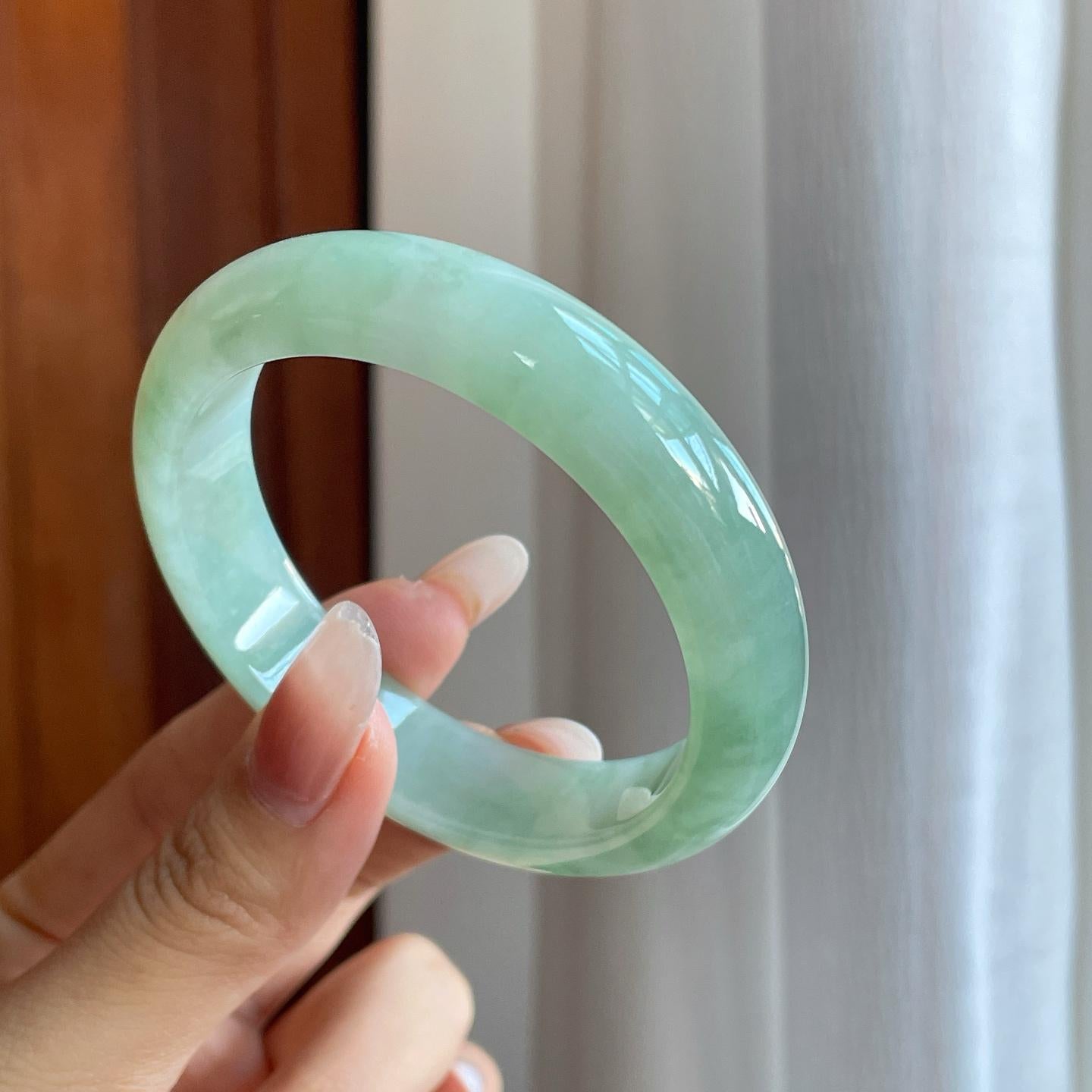 糯冰晴底翡翠平安镯（55.5mm）（yc274435）