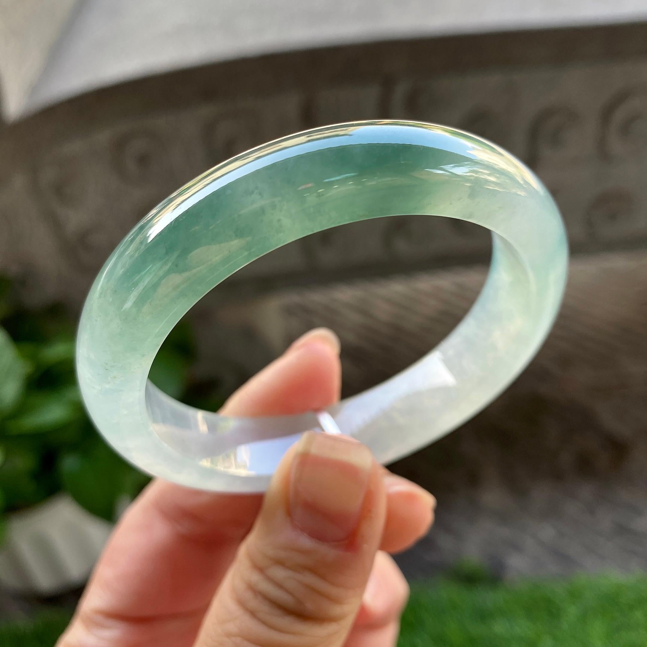 糯冰种半山水贵妃手镯（54.5mm)（yc304779）
