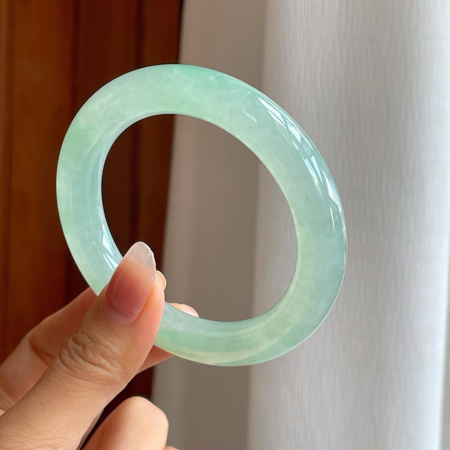 冰种晴底翡翠圆条手镯（57.6mm）（yc310955）