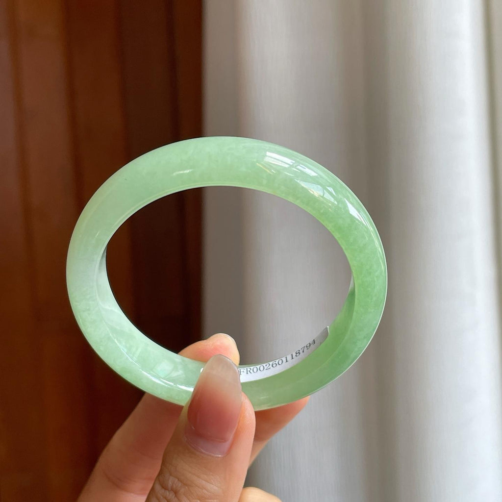 糯冰果绿翡翠平安镯（54mm）（yc329473）