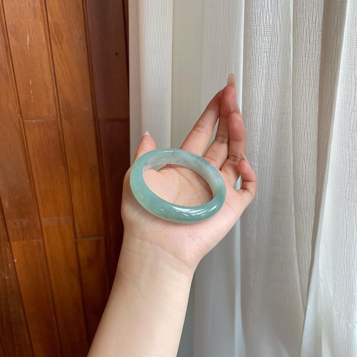 糯冰蓝底翡翠平安镯（56.3mm)（yc282498）