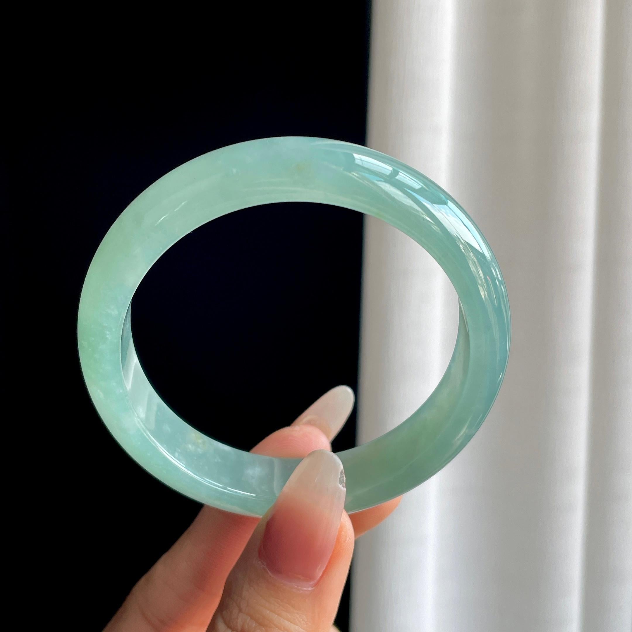 冰种湖水蓝翡翠平安镯（55.7mm）（yc303030）