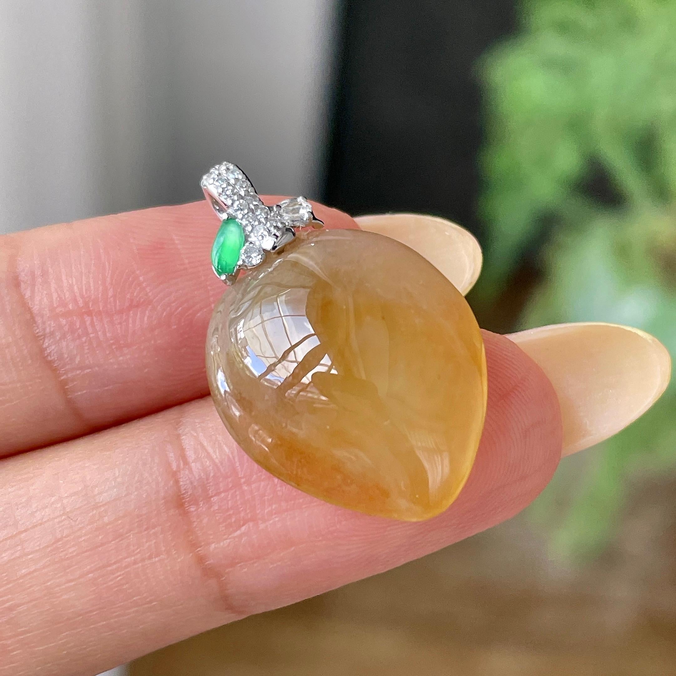18k金镶糯冰种黄翡寿桃吊坠           天然缅甸A货翡翠（yc454796）