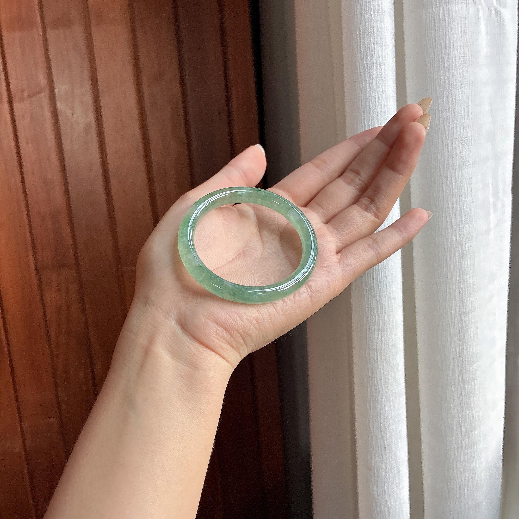 冰种湖水绿圆条手镯 50圈 天然缅甸A货翡翠（yc484806）