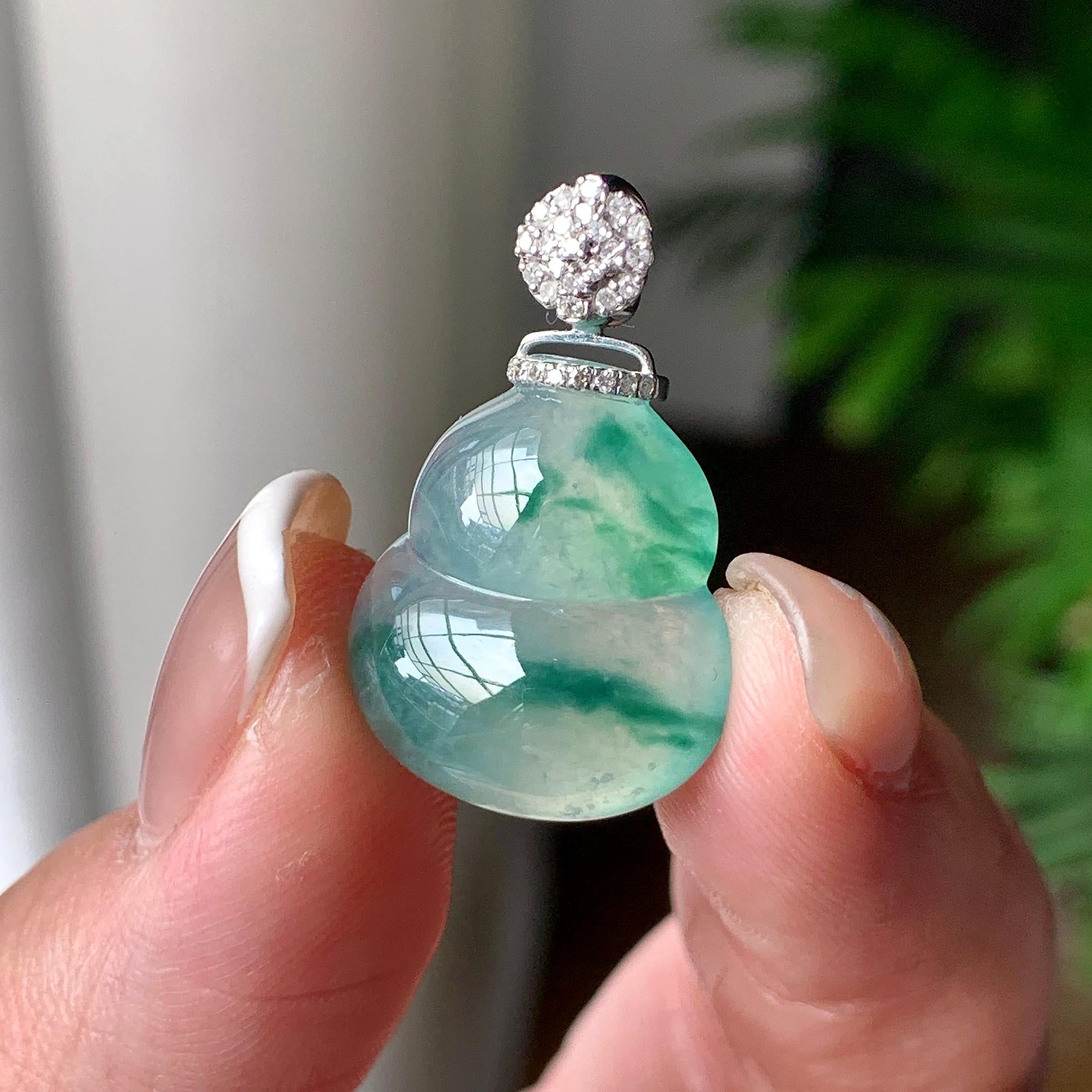 18K金钻镶糯冰种飘蓝花葫芦吊坠 天然缅甸A货翡翠（yc367608）