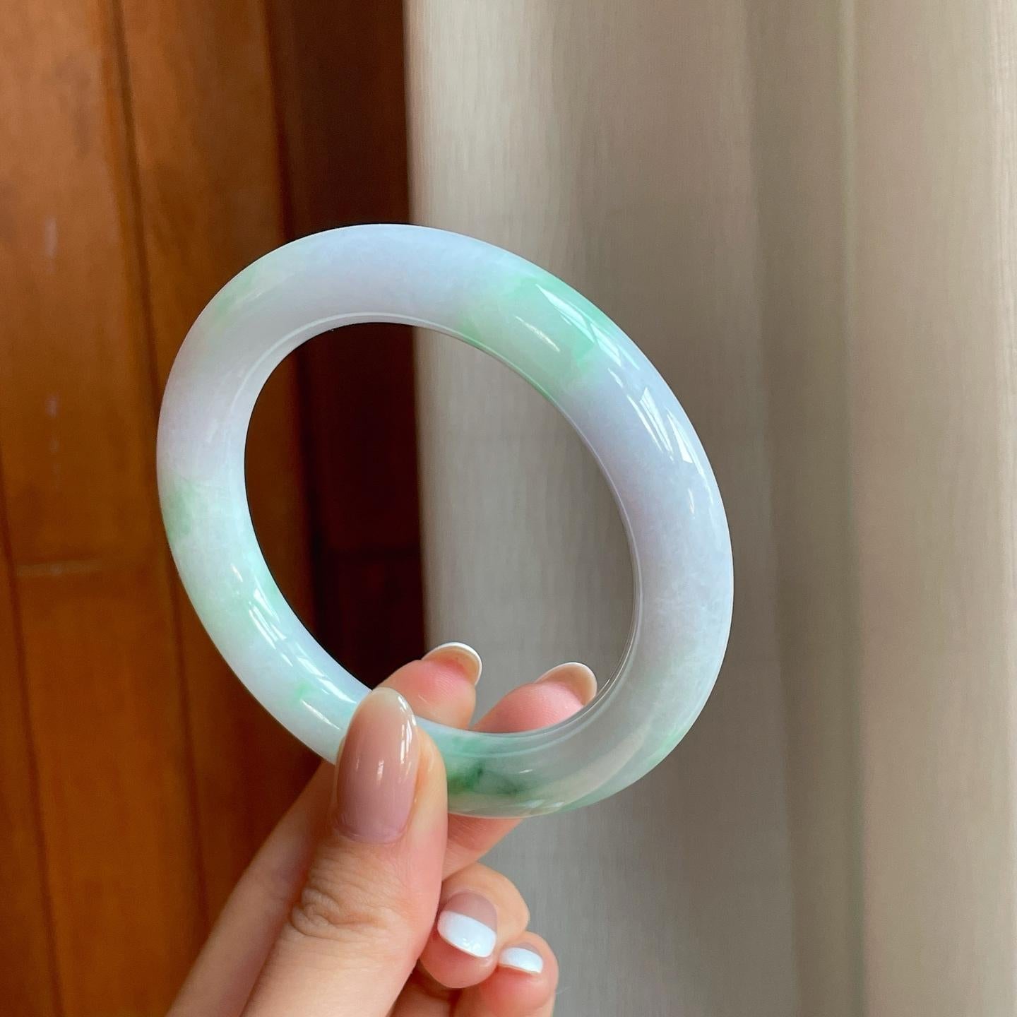 糯冰带色翡翠圆条手镯（57.3mm)（yc373950）