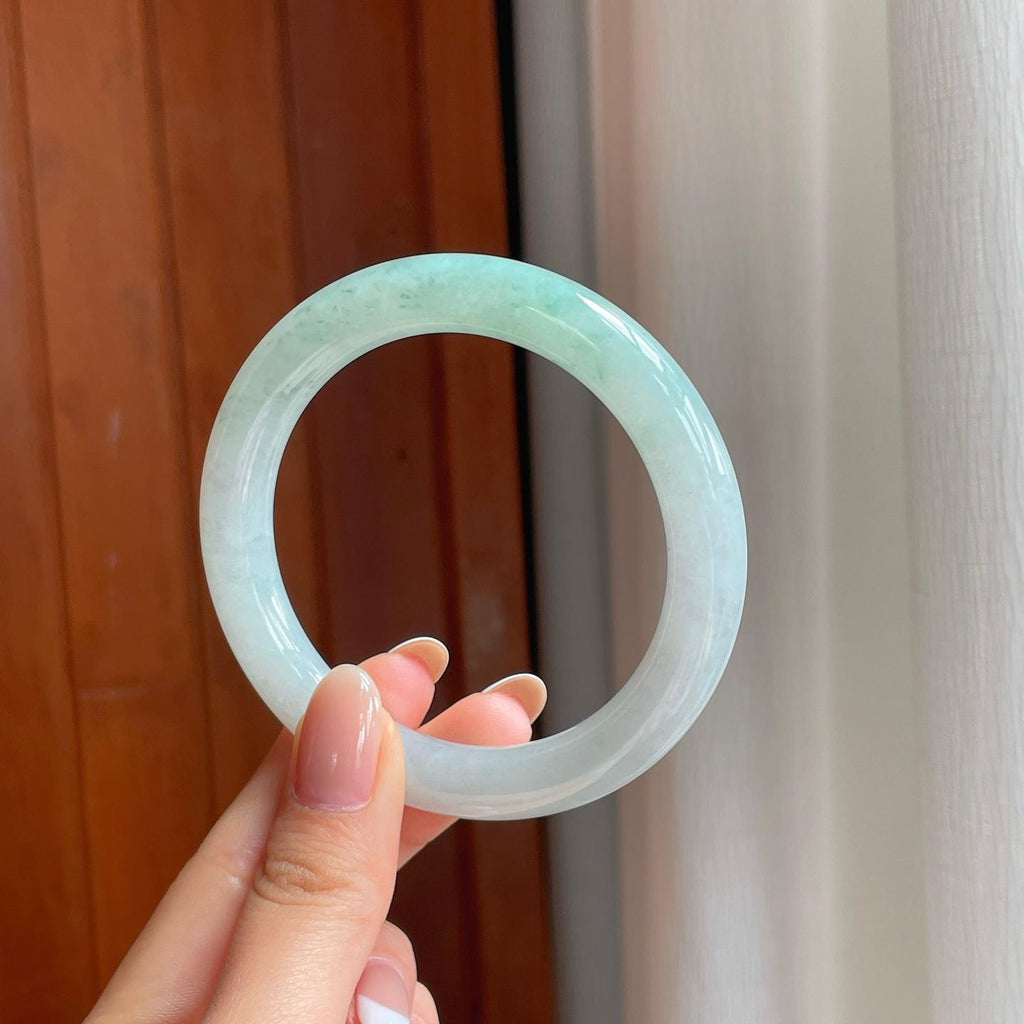 糯冰飘花翡翠圆条手镯（56.7mm)（yc374045）