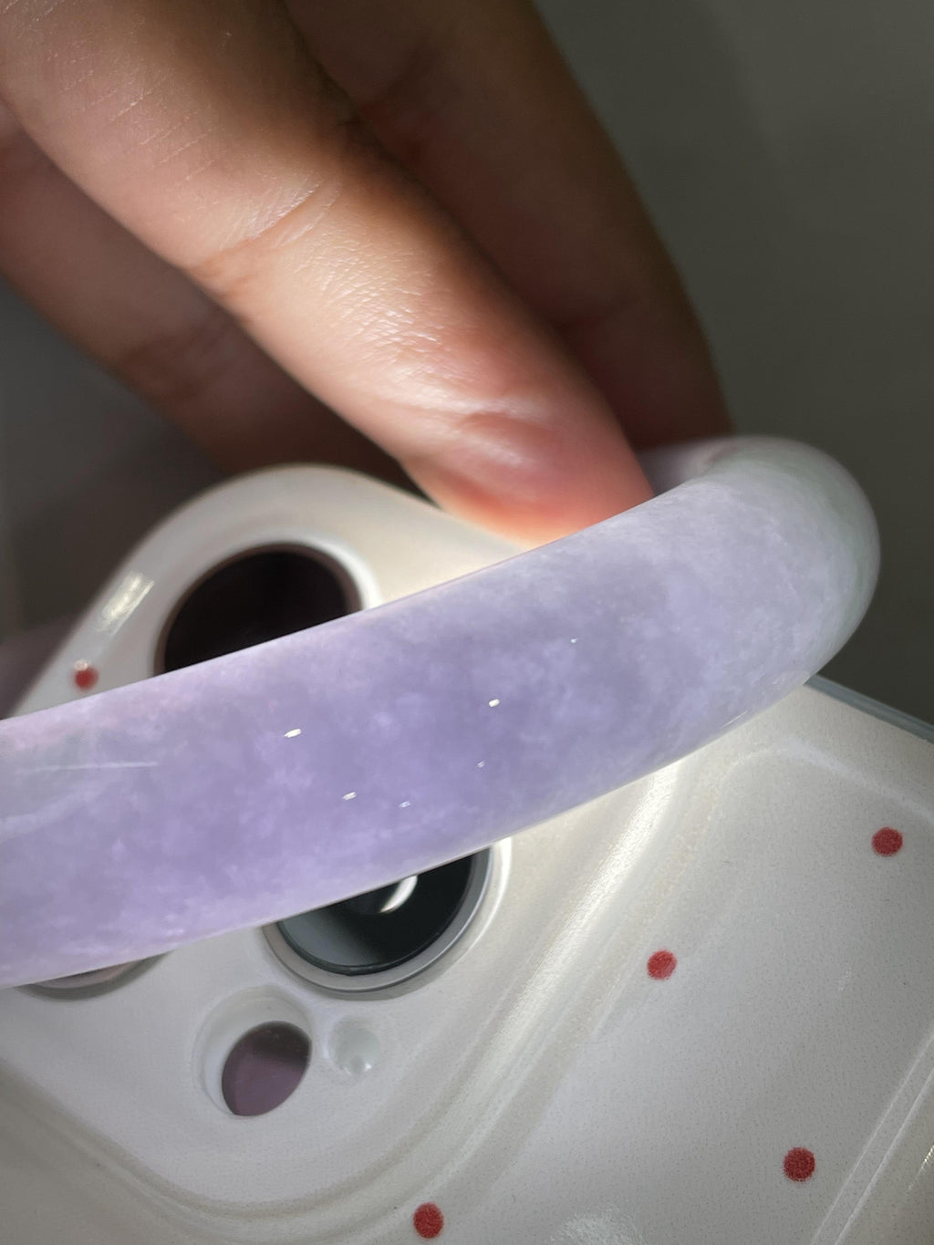 大圈口    细糯种紫罗兰飘绿花正圈平安镯60.2圈        天然缅甸A货翡翠（yc383103）