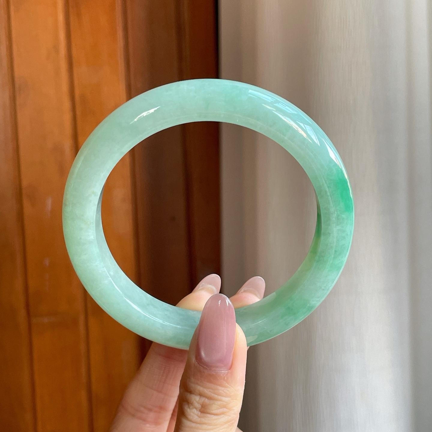 糯冰晴底翡翠平安镯（62.3mm）（yc287104）