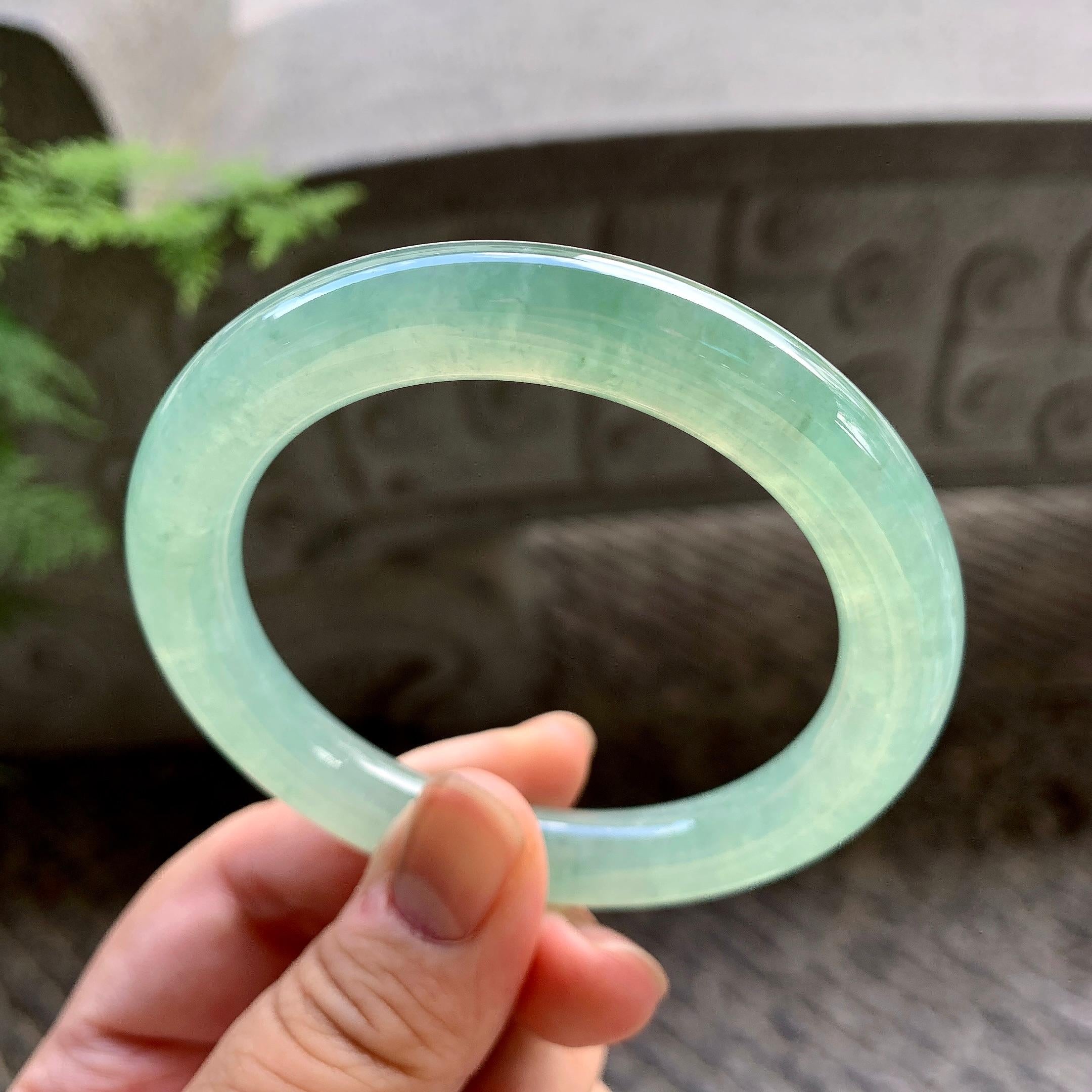 糯冰种晴水圆条手镯（55.7mm）（yc202370）