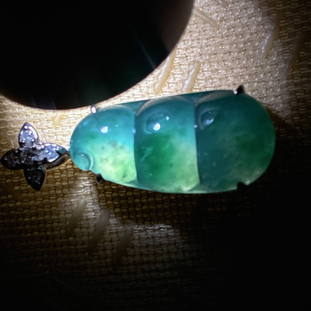 18k金镶糯冰飘花福豆挂件（yc770601）