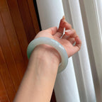 糯冰带色圆条翡翠手镯（58mm）（yc238188）