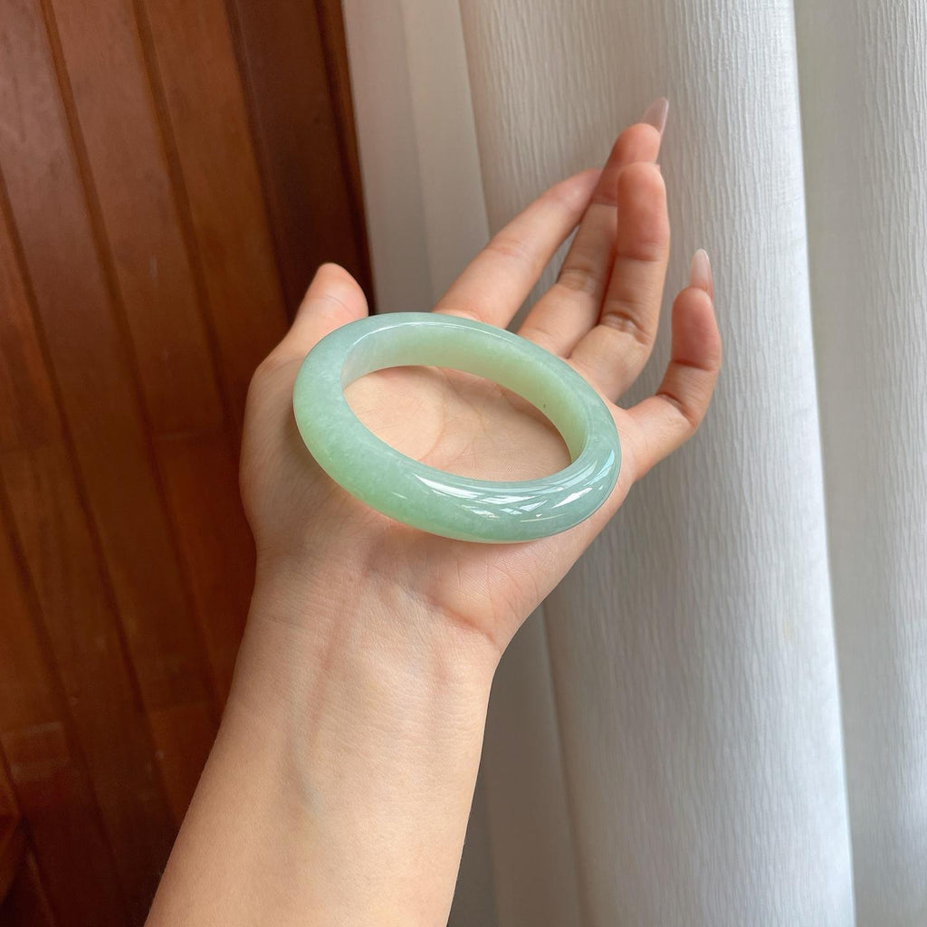 糯冰果绿翡翠平安镯（55.5mm）（yc312984）