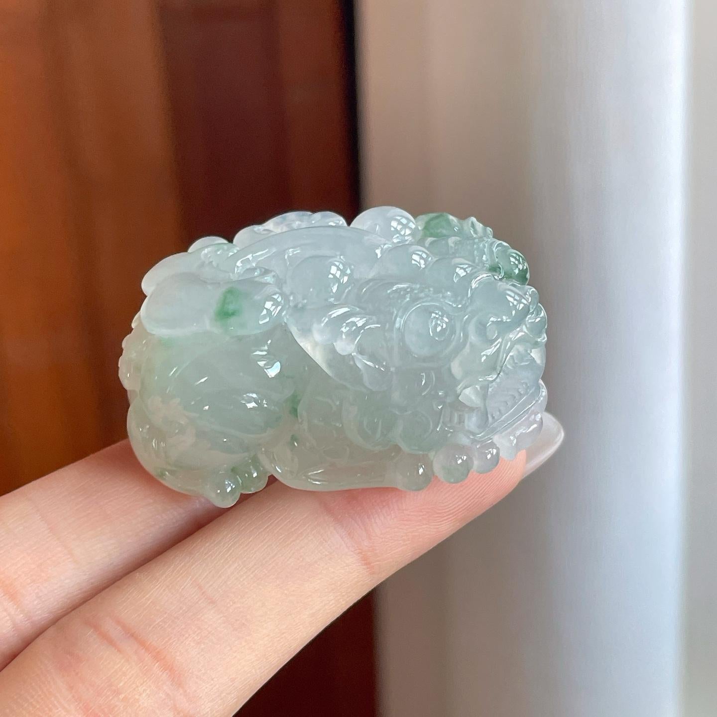 糯冰带飘花翡翠貔貅（yc269025）