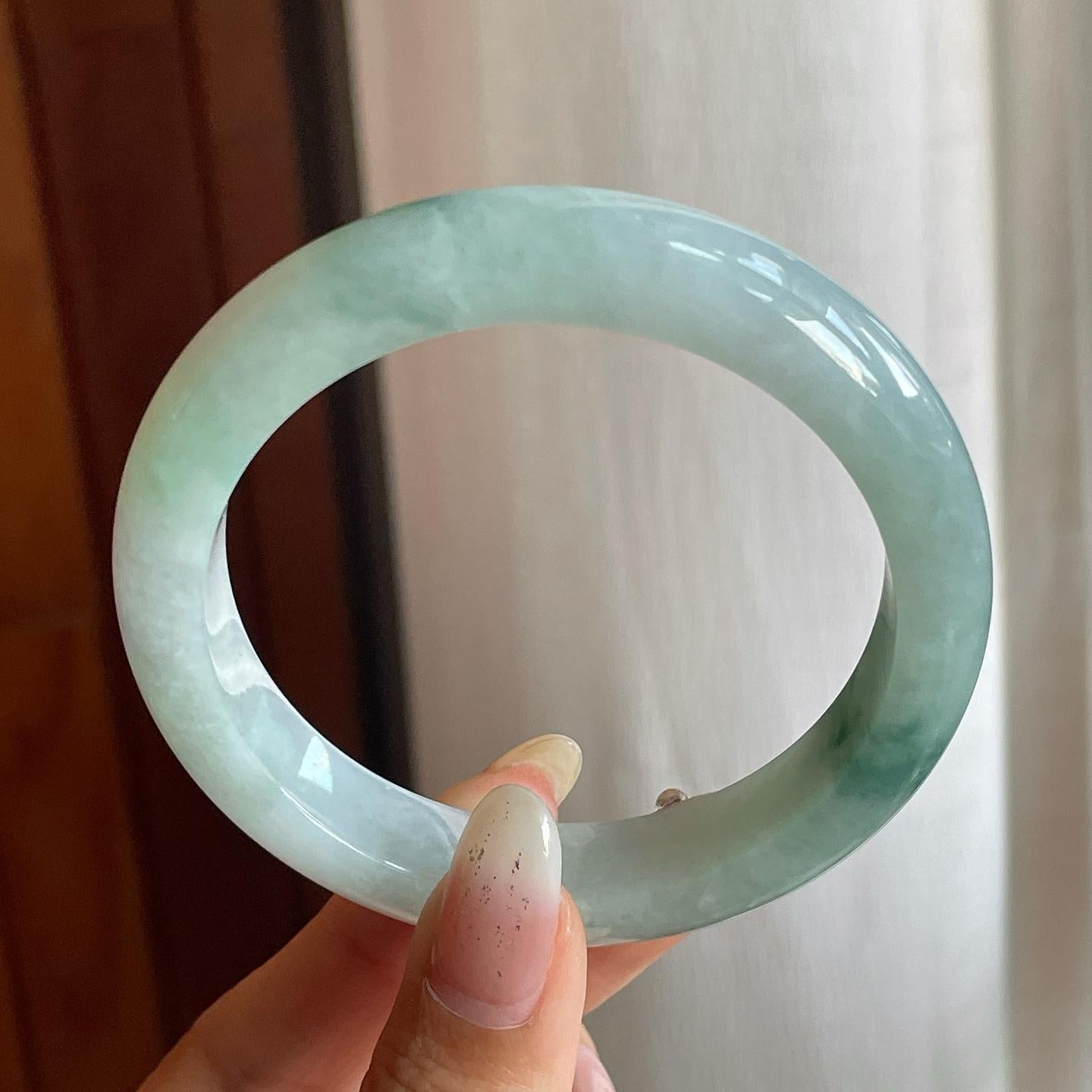 糯冰种飘蓝花翡翠平安镯（55.7mm）（yc220240）
