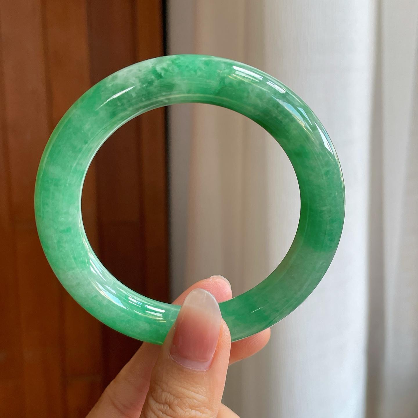 糯冰满绿翡翠圆条手镯（58mm）（yc312275）